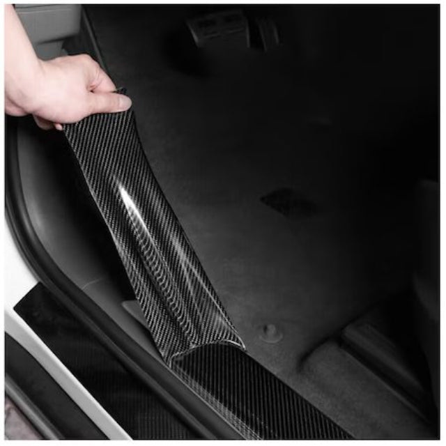 Banda Adeziva din Carbon – Protectie Anti-Zgarieturi si Tuning Auto 3m x7cm